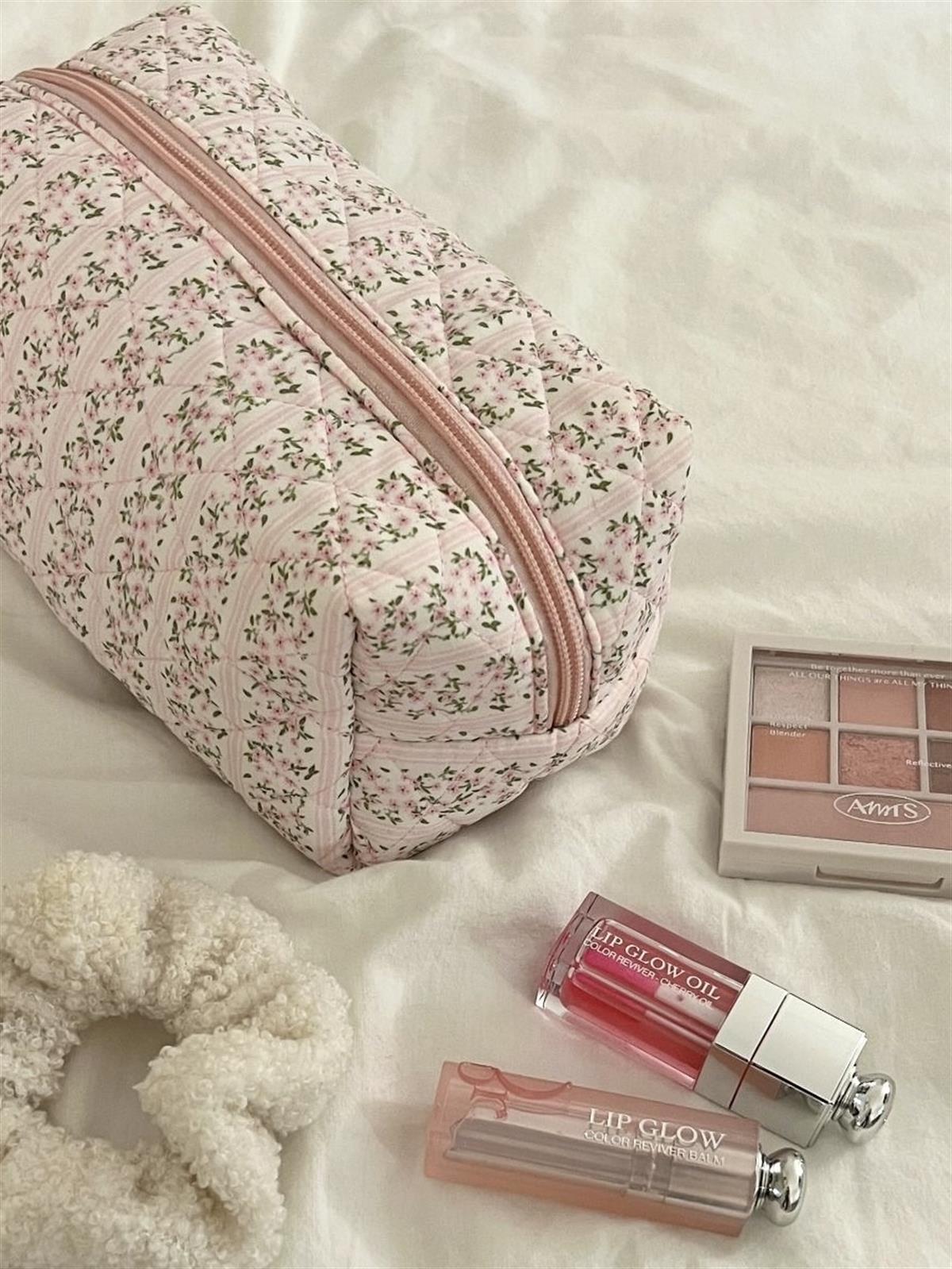 Çiçek Desenli Pembe Büyük Boy Makyaj Çantası