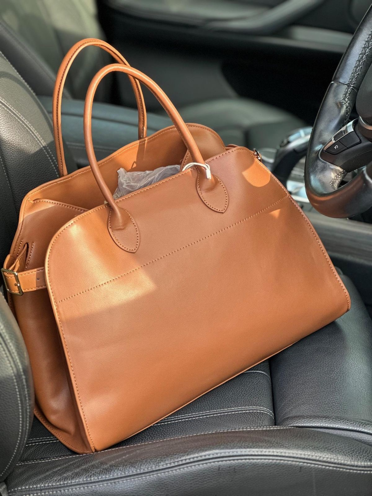 Deri Taba Rengi Büyük Boy Tasarım Çanta 