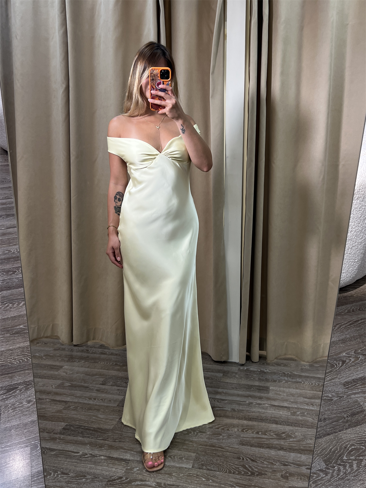 Düşük Omuz Saten Uzun Elbise - Butter Yellow