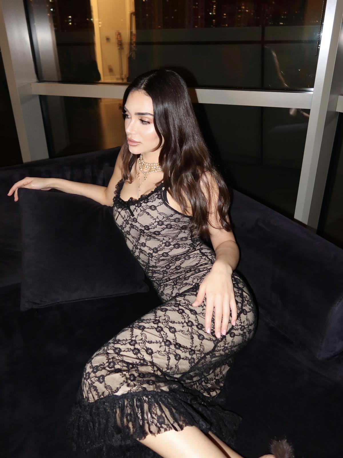 Fırfır Detaylı Dantel Midi Elbise