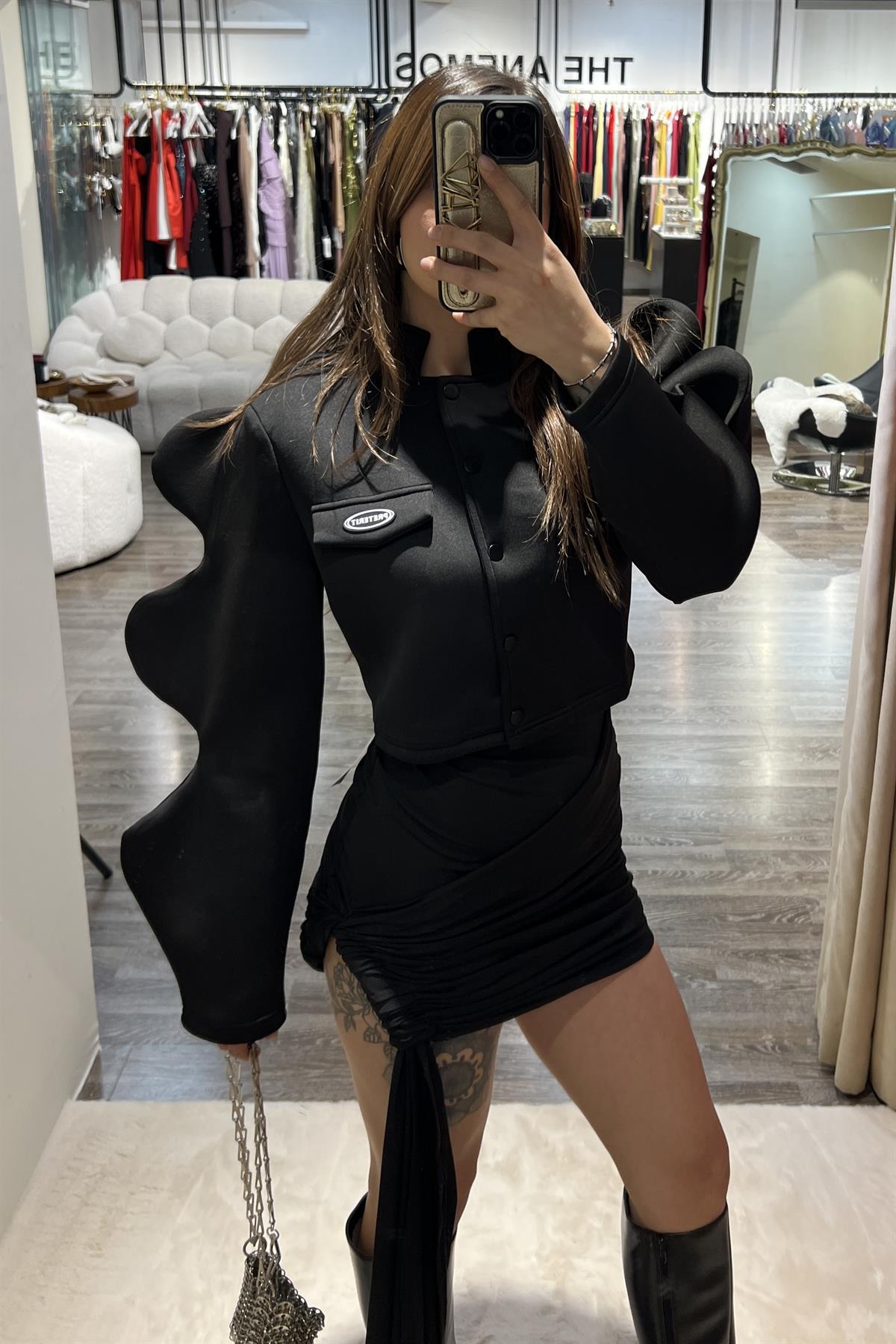 Heykelsi Kol Detaylı Tasarım Ceket – Siyah