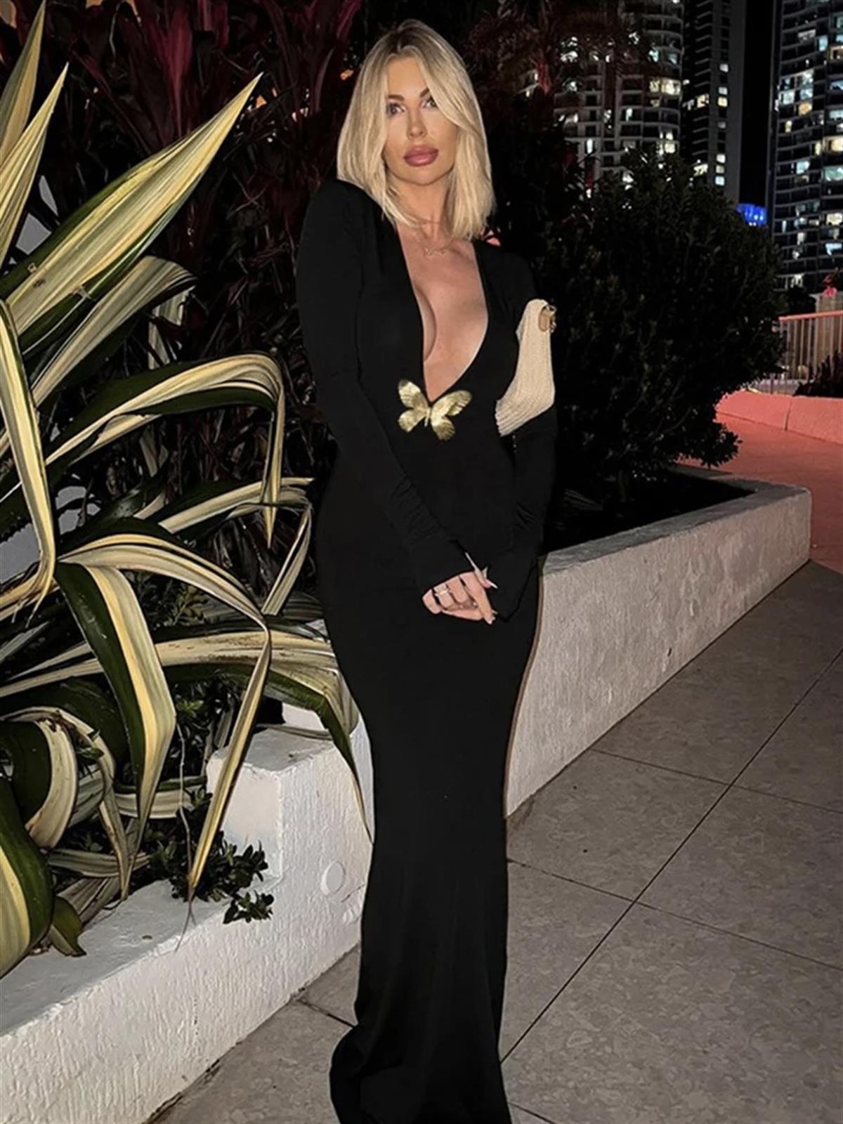 Kelebek Detaylı Siyah Uzun Elbise