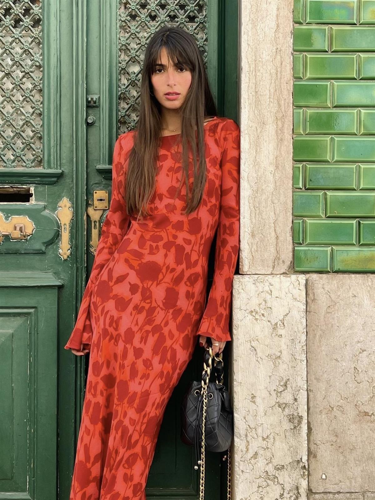 Hafif Transparan Çiçek Baskılı Tül Elbise