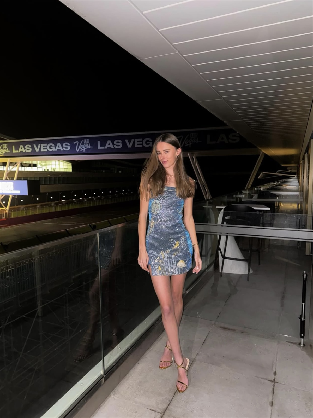 Parıltılı Lacivert Gece Elbisesi