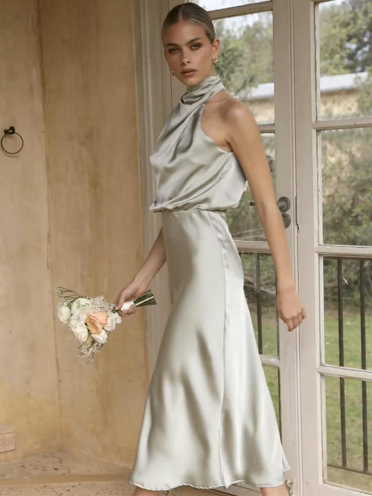 Saten Halter Yaka Midi Elbise