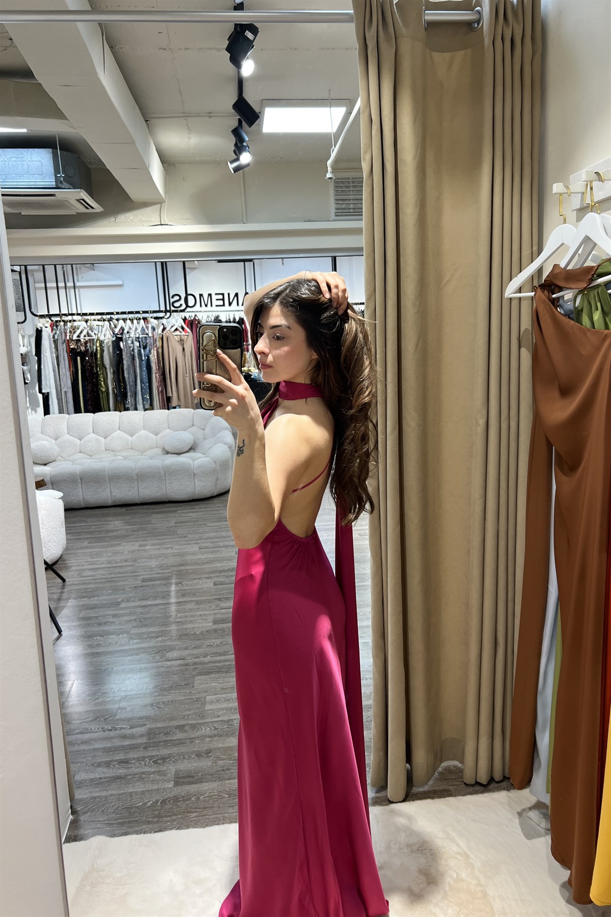 Sırt Dekolteli Şal Detaylı Saten Elbise - Fuşya Pembe