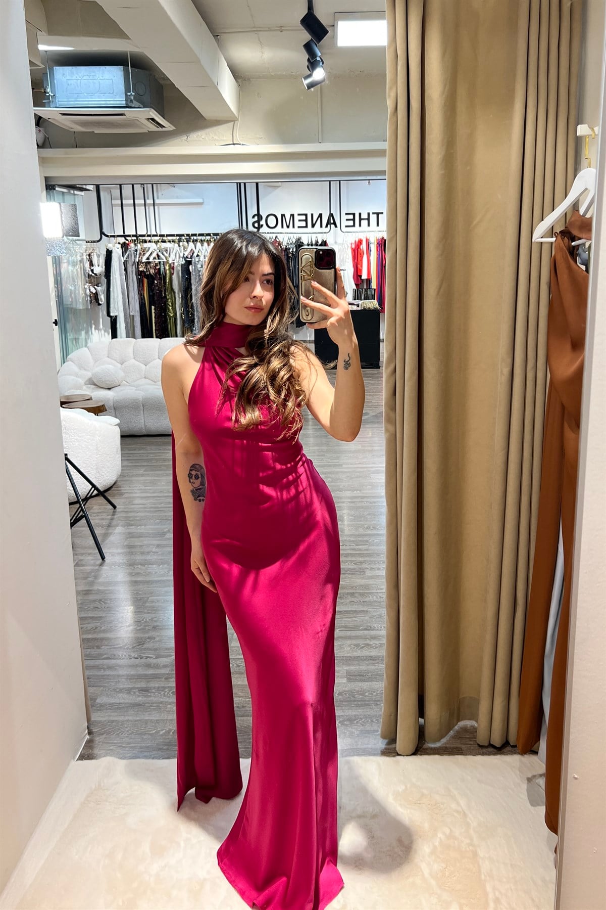 Sırt Dekolteli Şal Detaylı Saten Elbise - Fuşya Pembe