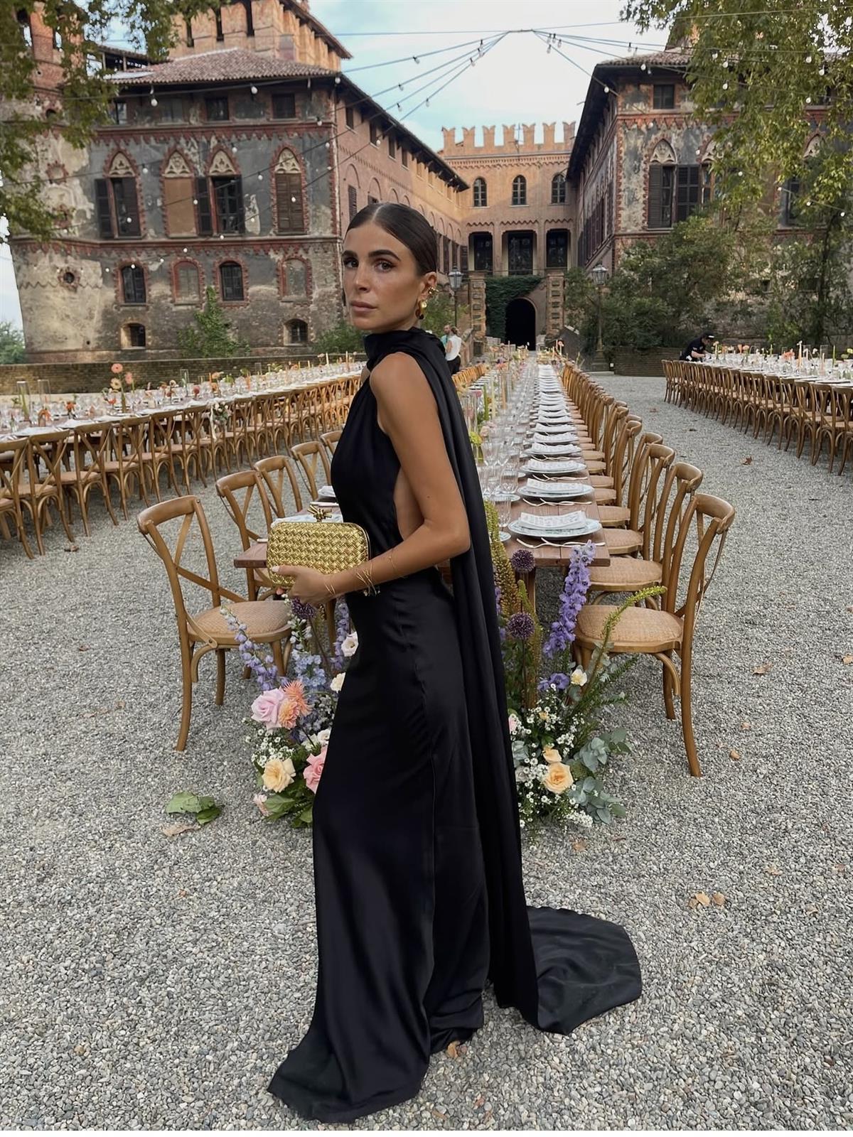 Sırt Dekolteli Şal Detaylı Saten Elbise - Siyah