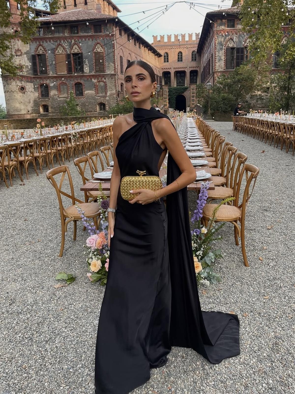 Sırt Dekolteli Şal Detaylı Saten Elbise - Siyah