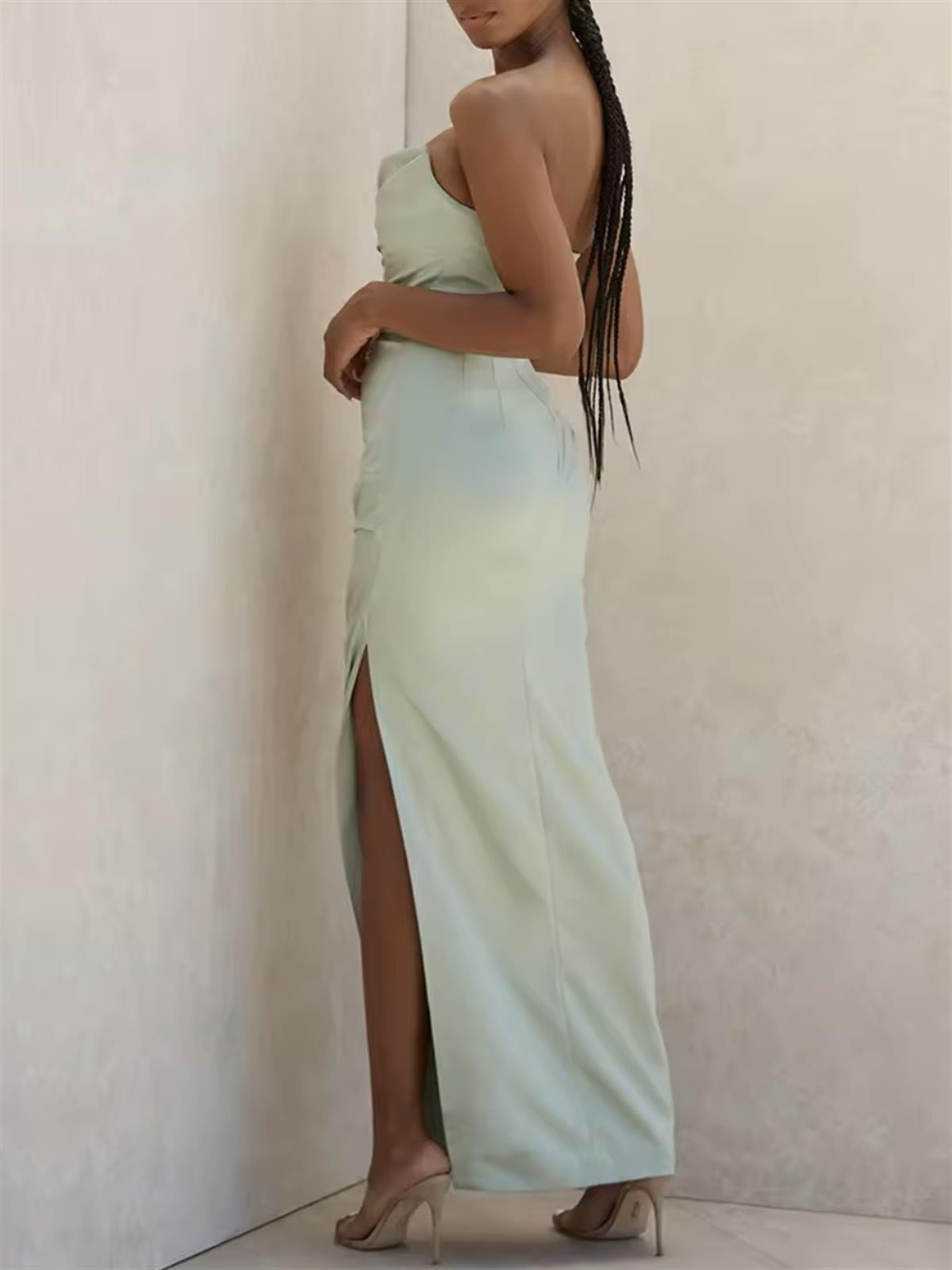 Su Yeşili Drapeli Straplez Yırtmaçlı Elbise