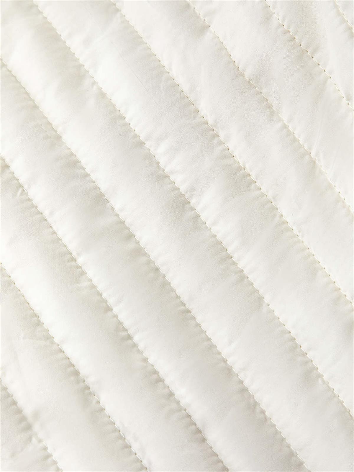 Yeşil Şeritli Kapitone Ceket