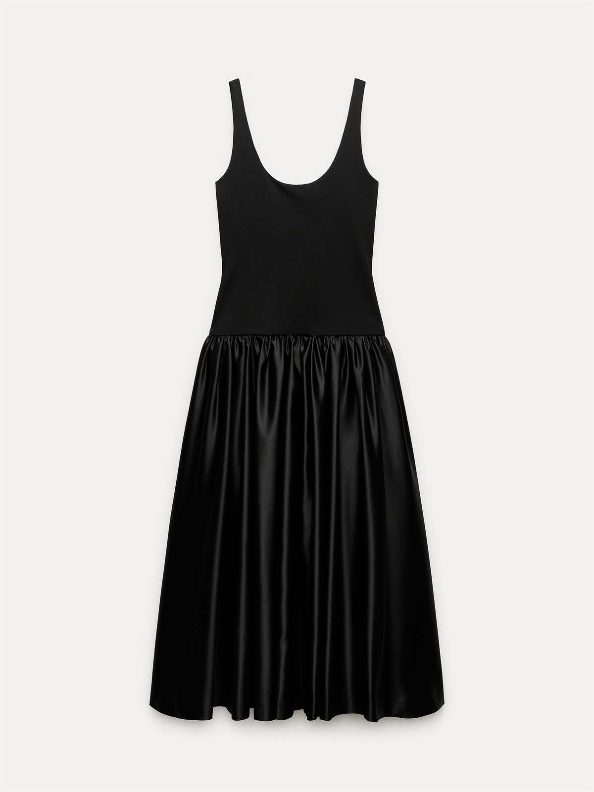 Yuvarlak Yaka Völümlü Etek Formlu Midi Elbise