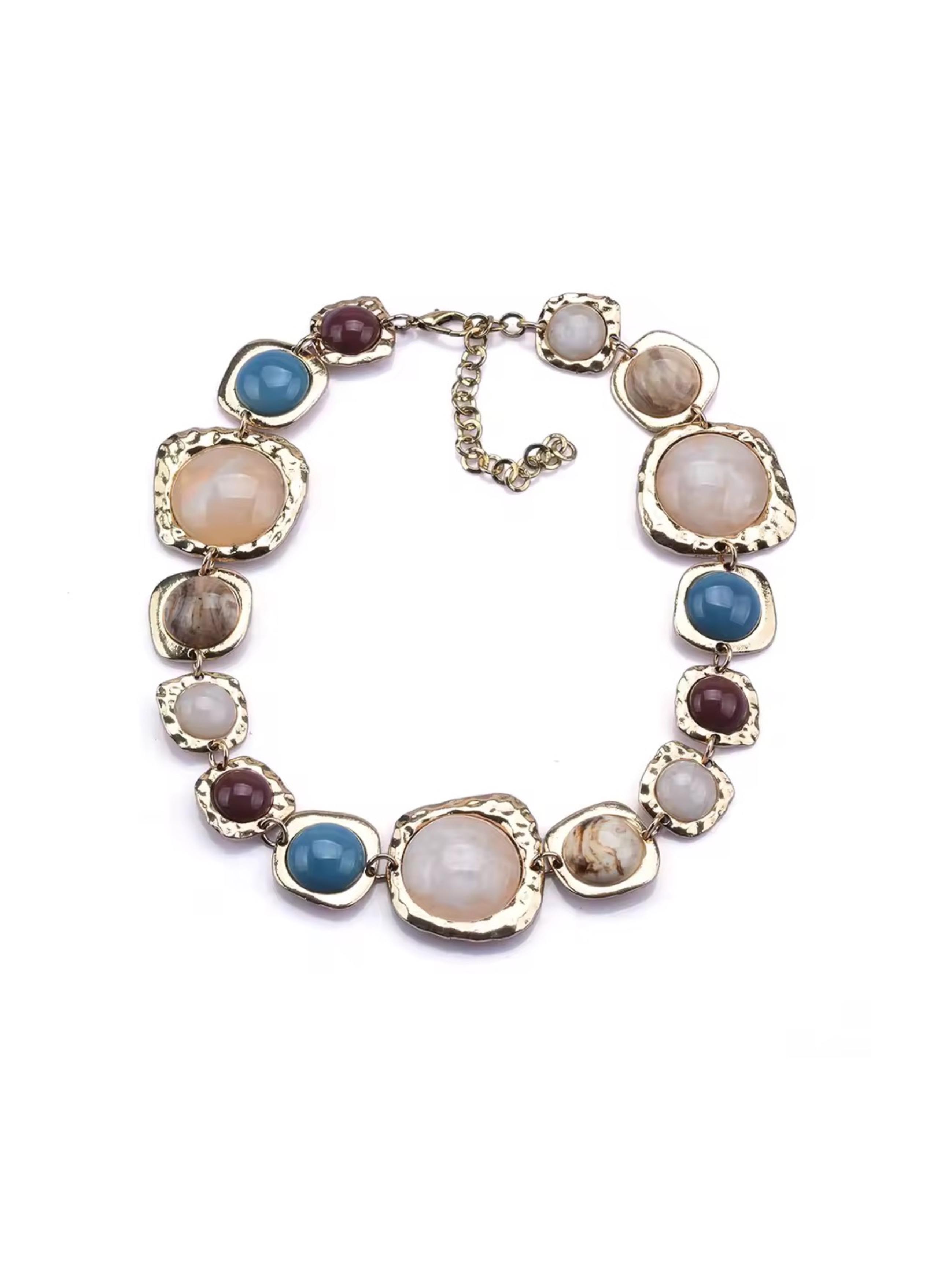 Doğal Taş Detaylı Kolye