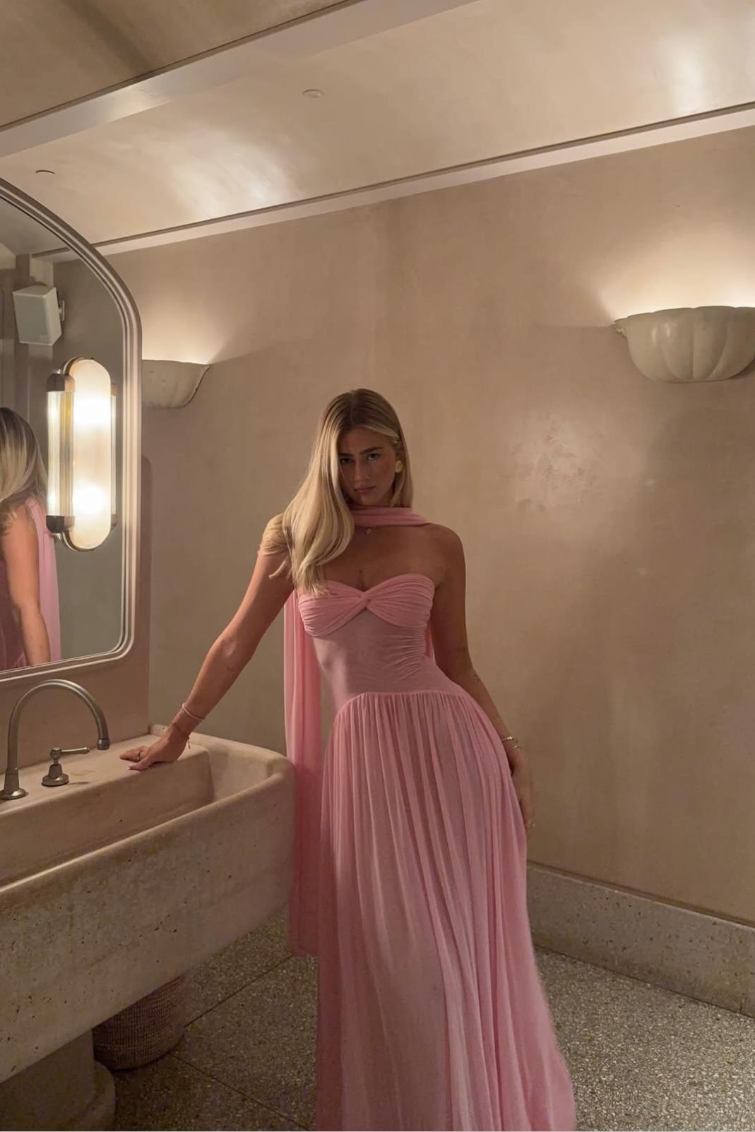 Şal Detaylı Straplez Pembe Elbise