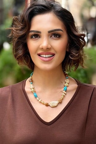 Kahverengi Taş Görünümlü Kolye