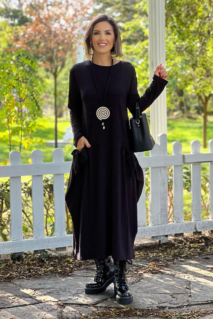 Siyah Cepleri Bağcıklı Kolye Hediyeli Pamuklu Elbise