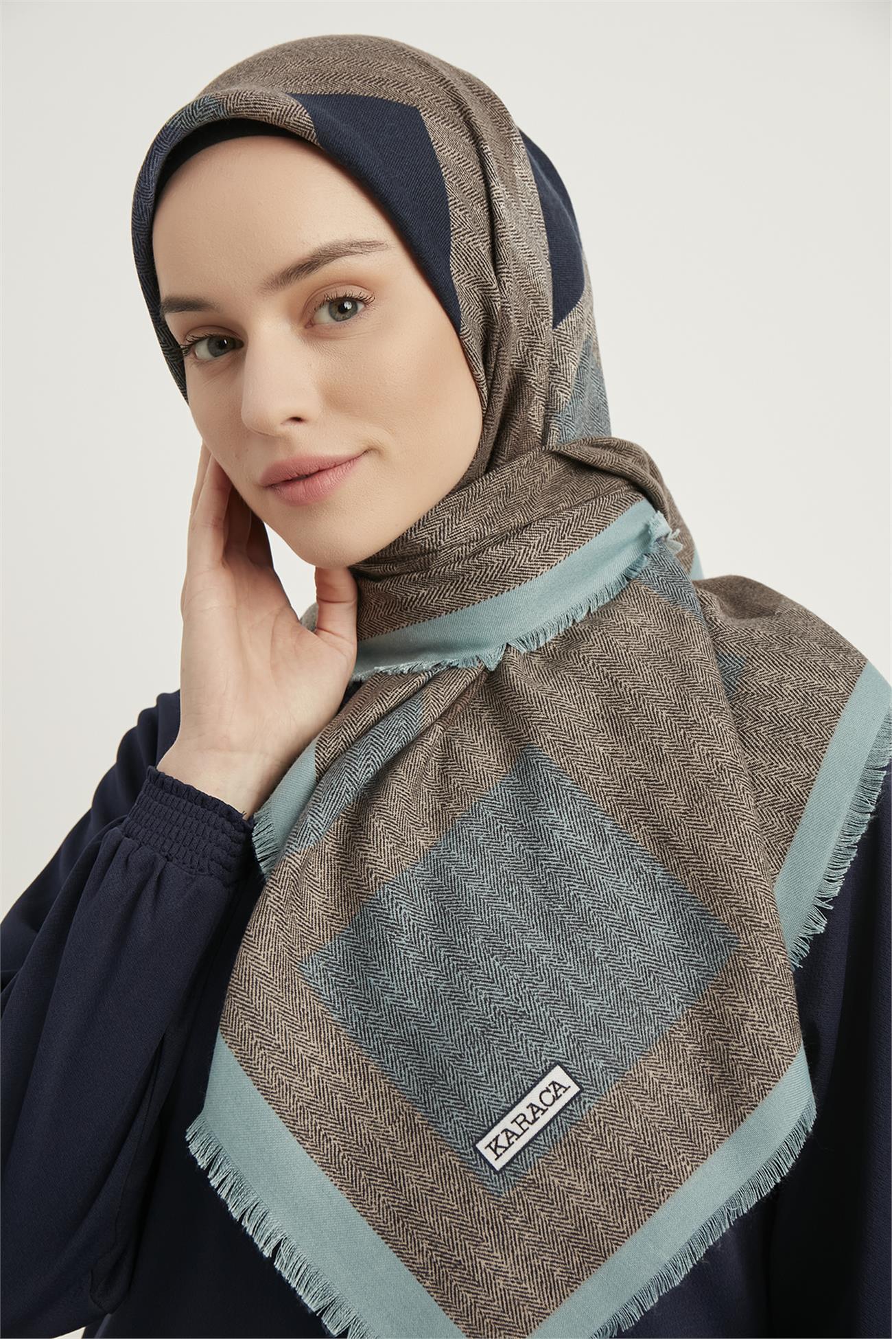 Karaca Yün Eşarp -  BEBE MAVİ
