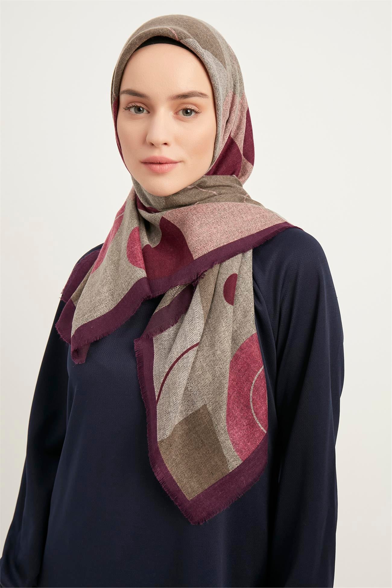 Karaca Yün Eşarp -  MÜRDÜM