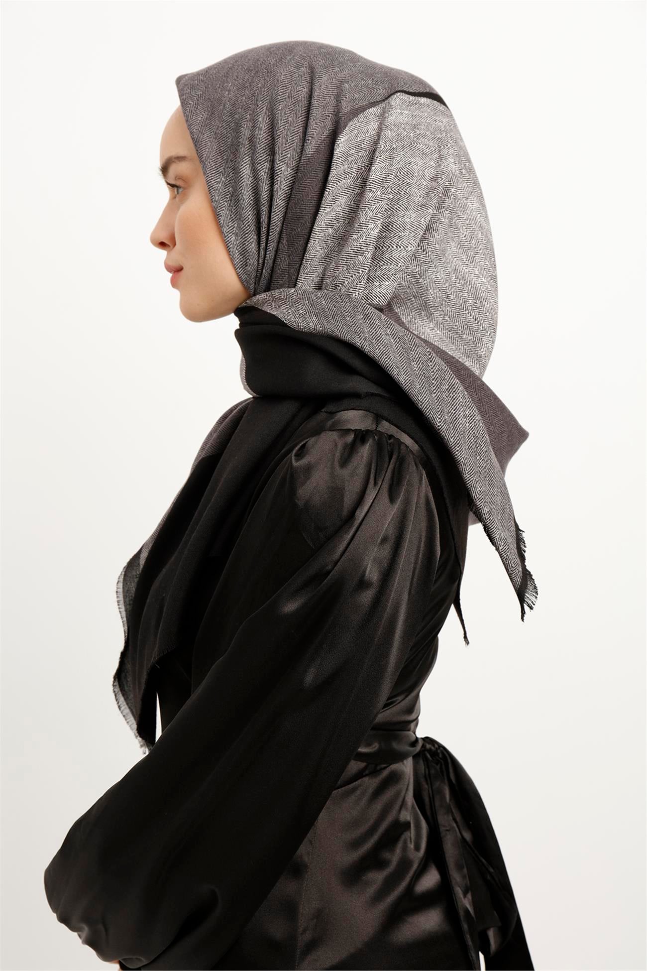 Karaca Yün Eşarp -  SİYAH/BEYAZ