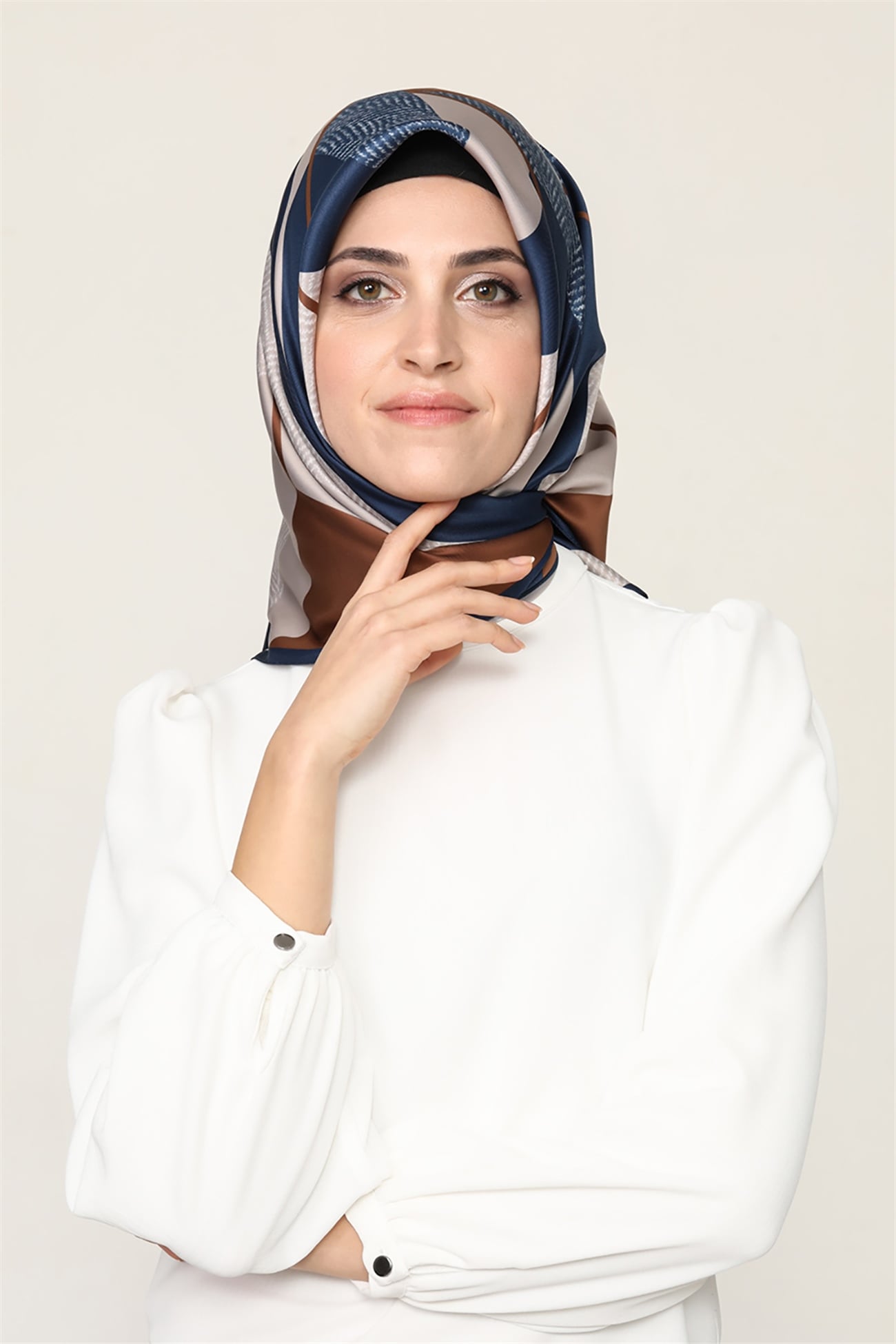 Karaca EşarpKategorisizKaraca Twil Reyon Eşarp  - LACİVERT/KAHVE