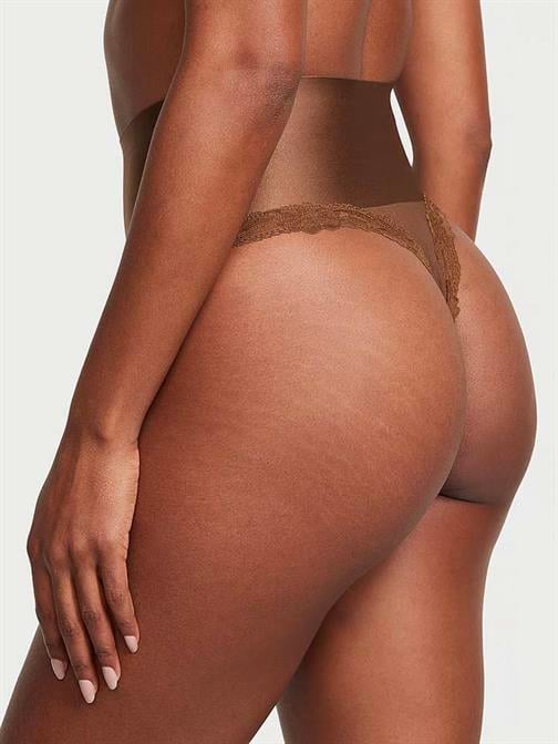Smoothing Shimmer Dantelli Tanga