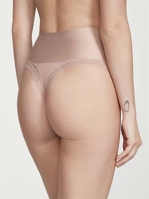 Smoothing Shimmer Dantelli Tanga