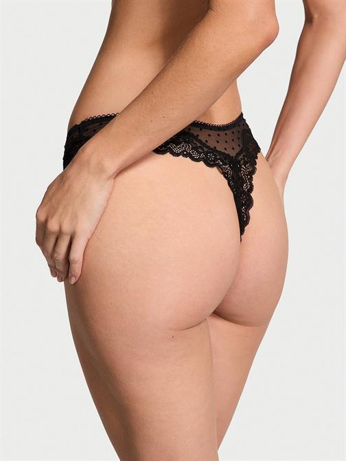 Tease Dantelli Derin Bacak Kesim Tanga
