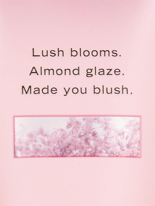 Velvet Petals Vücut Losyonu