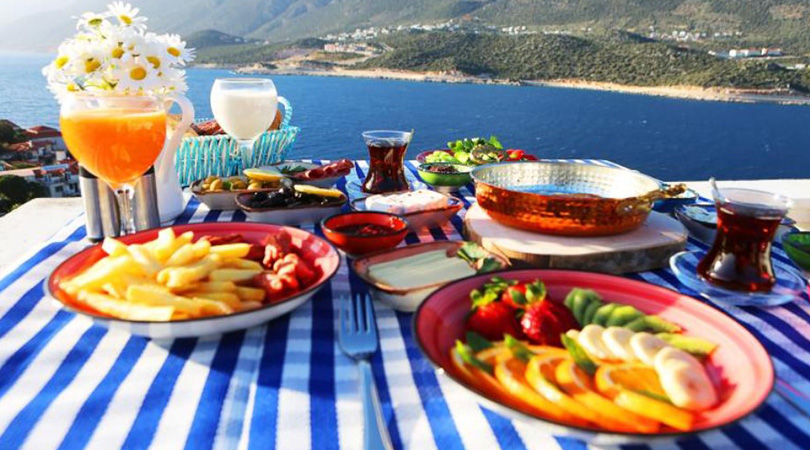 EN ŞIK KAHVALTI KOMBİNİ TAVSİYELERİ