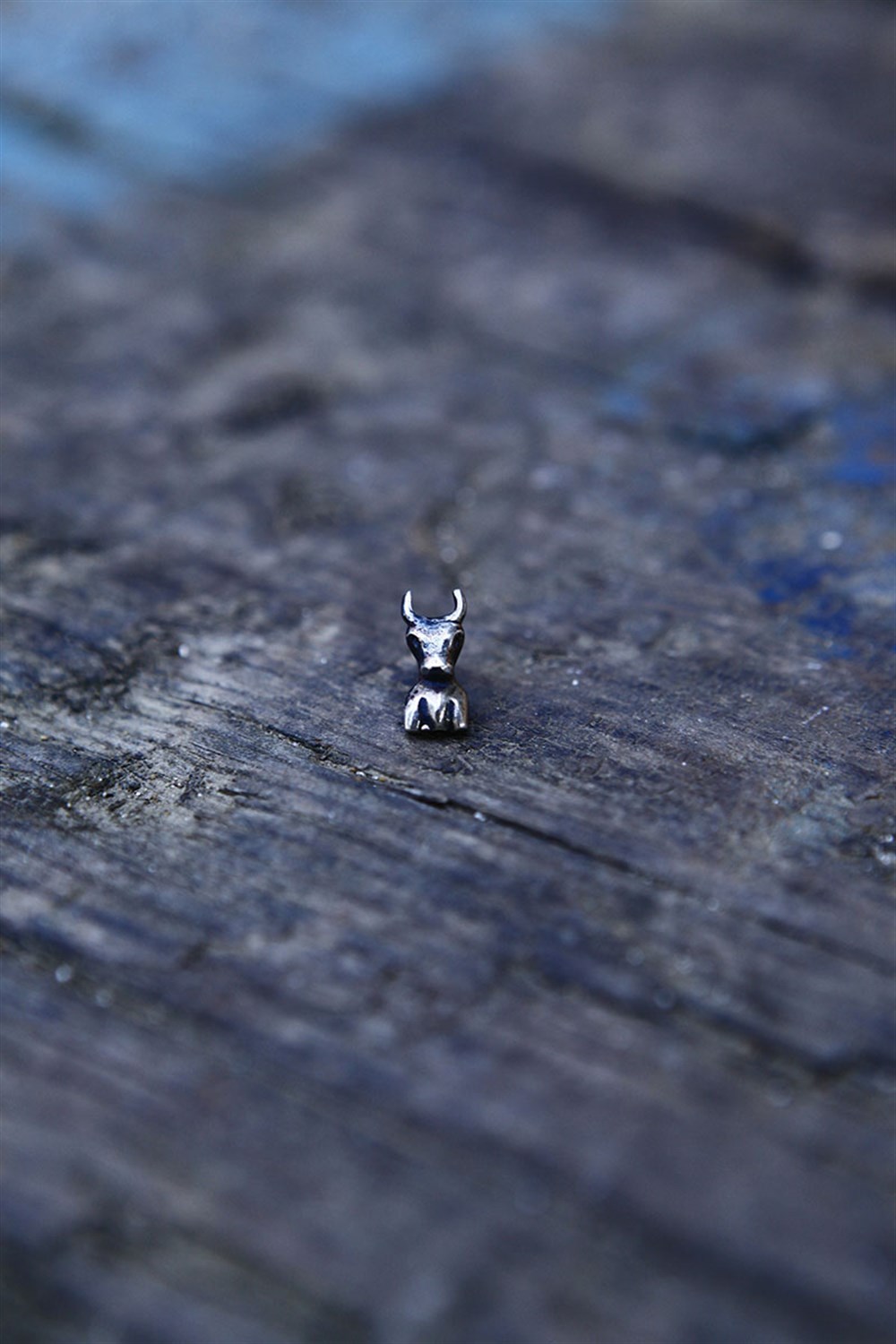 ARI GEYİK BOĞA TEK KÜPELER