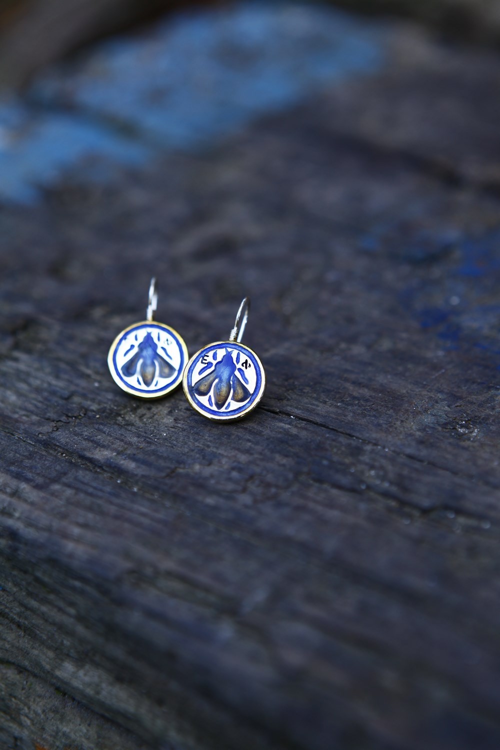 KRALİÇE ARI MAVİ MİNELİ KÜPE