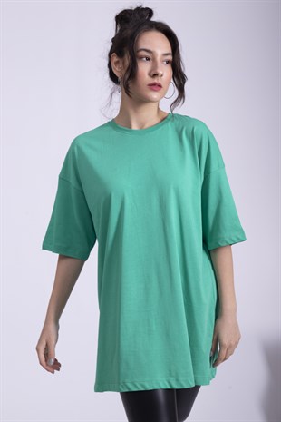 Oversize Kısa Kol Yandan Yırtmaçlı T-Shirt Yeşil