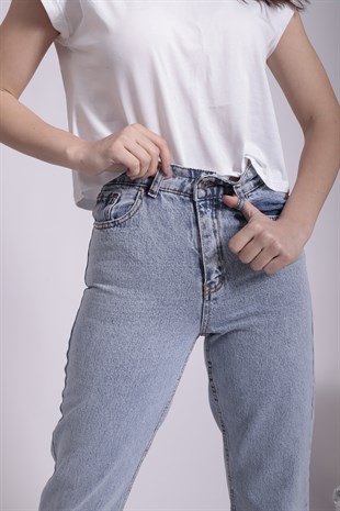 Uzun Boru Paça MoM Jeans Açık Mavi