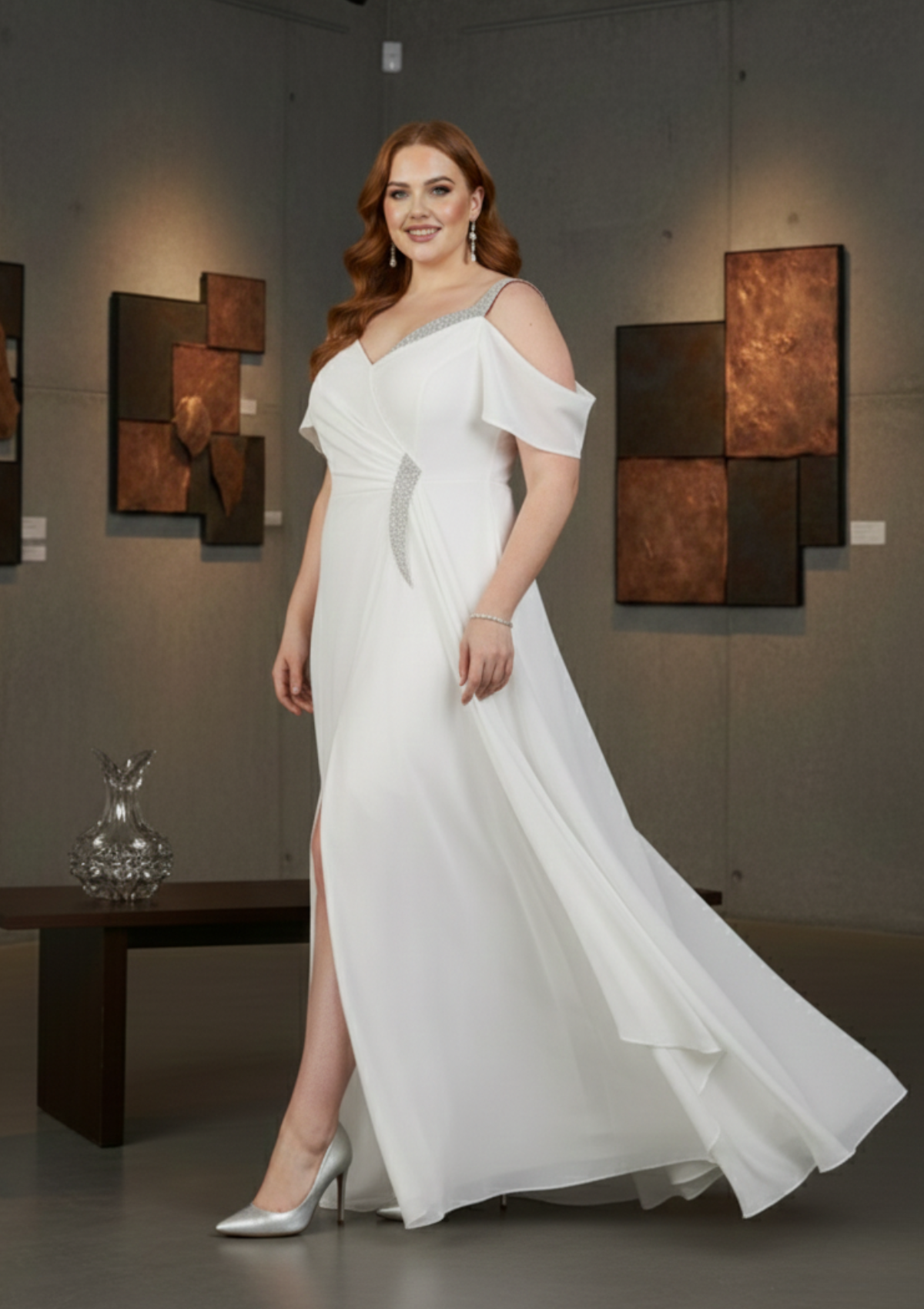 Büyük Beden Beyaz Renkli Şifon Uzun Abiye Elbise