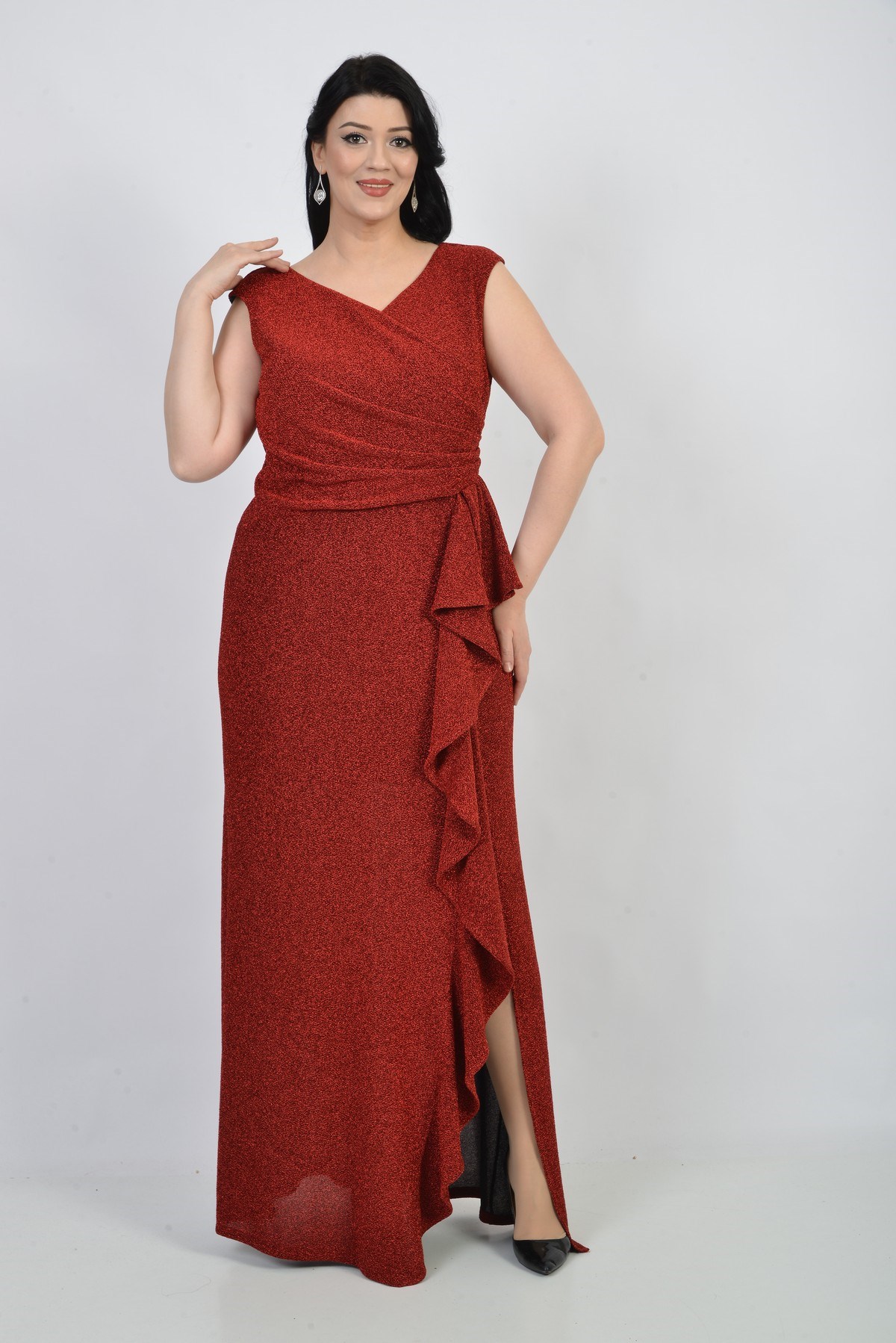Büyük Beden Kırmızı Renkli Kruvaze Yaka Fırfırlı Likralı Simli Abiye Elbise  - LilasXXL