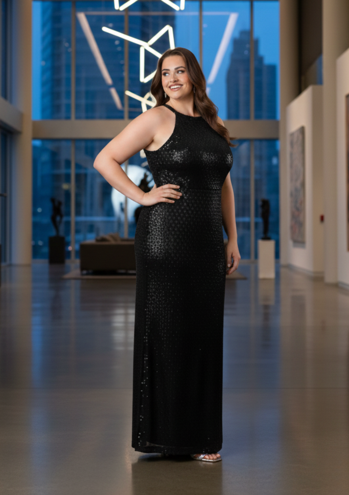 Büyük Beden Siyah Renkli Payetli Likralı Uzun Abiye