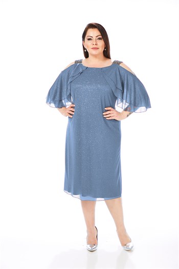 Büyük Beden Mavi Renkli Omzu Açık Likralı Simli Abiye Elbise