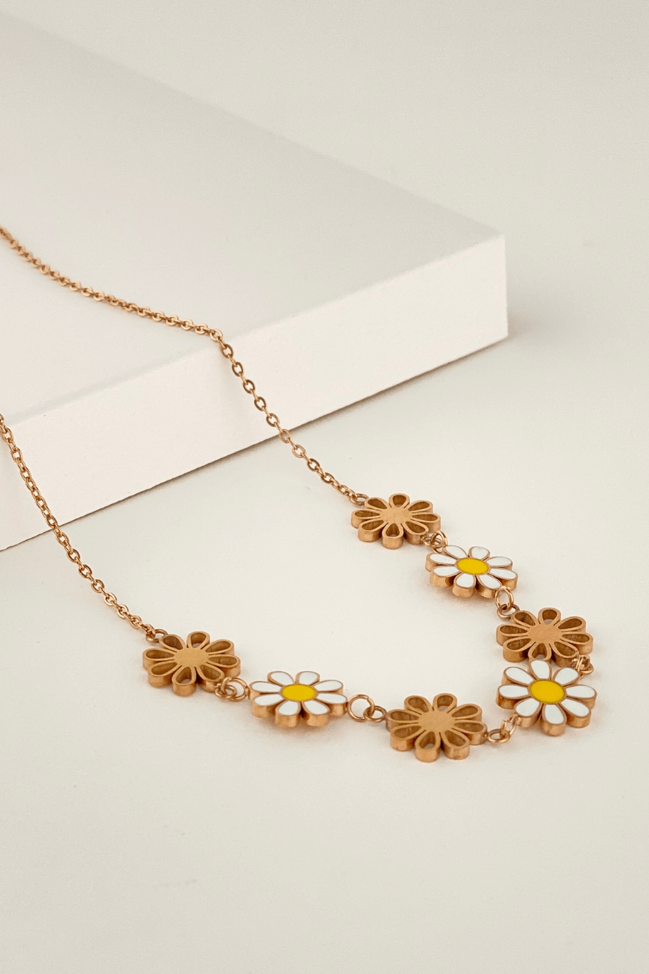 Bakır Çelik Papatya Kolye Fiyatları