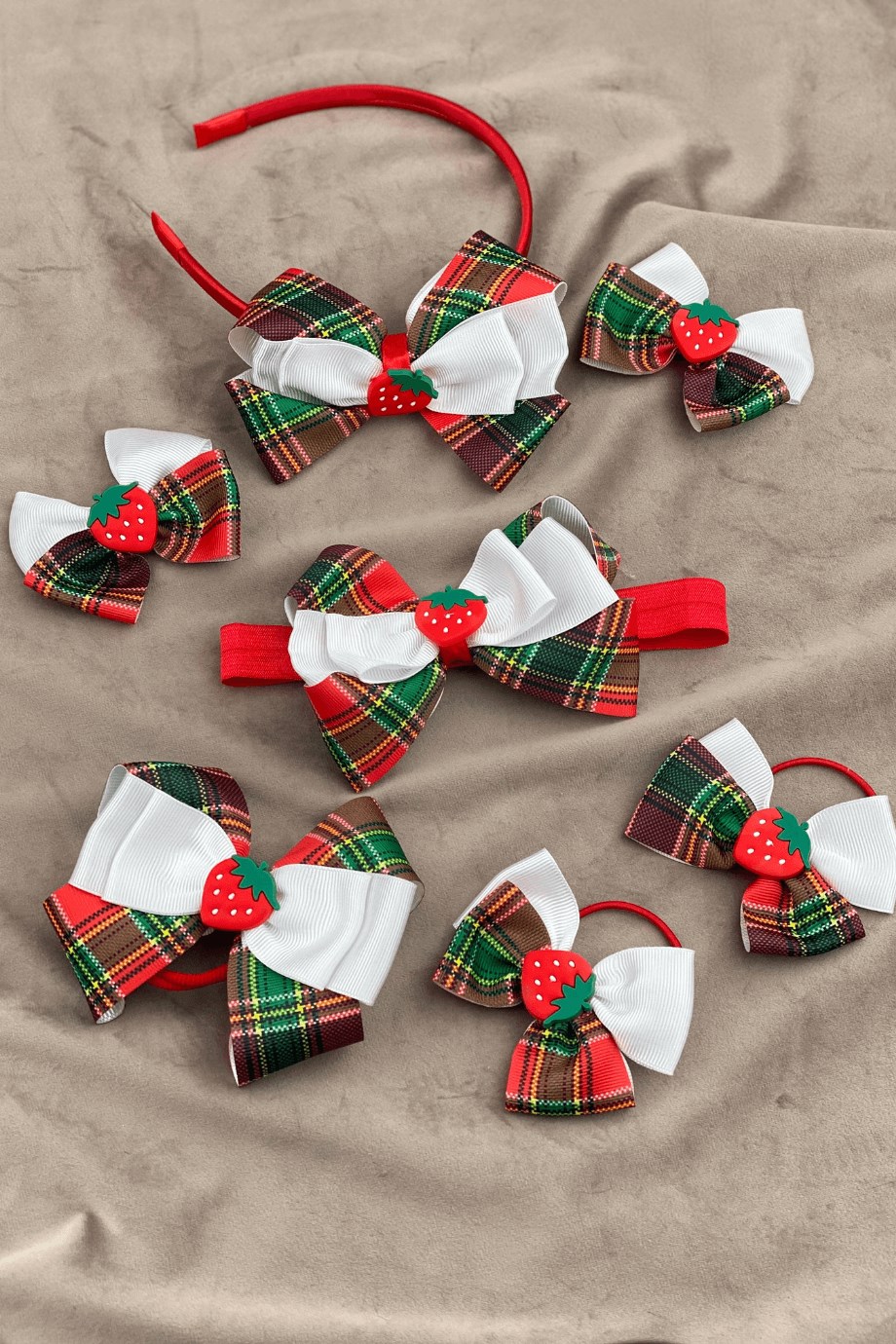 Macfame Strawberry Figured Ribbon Kids Buckle Set White