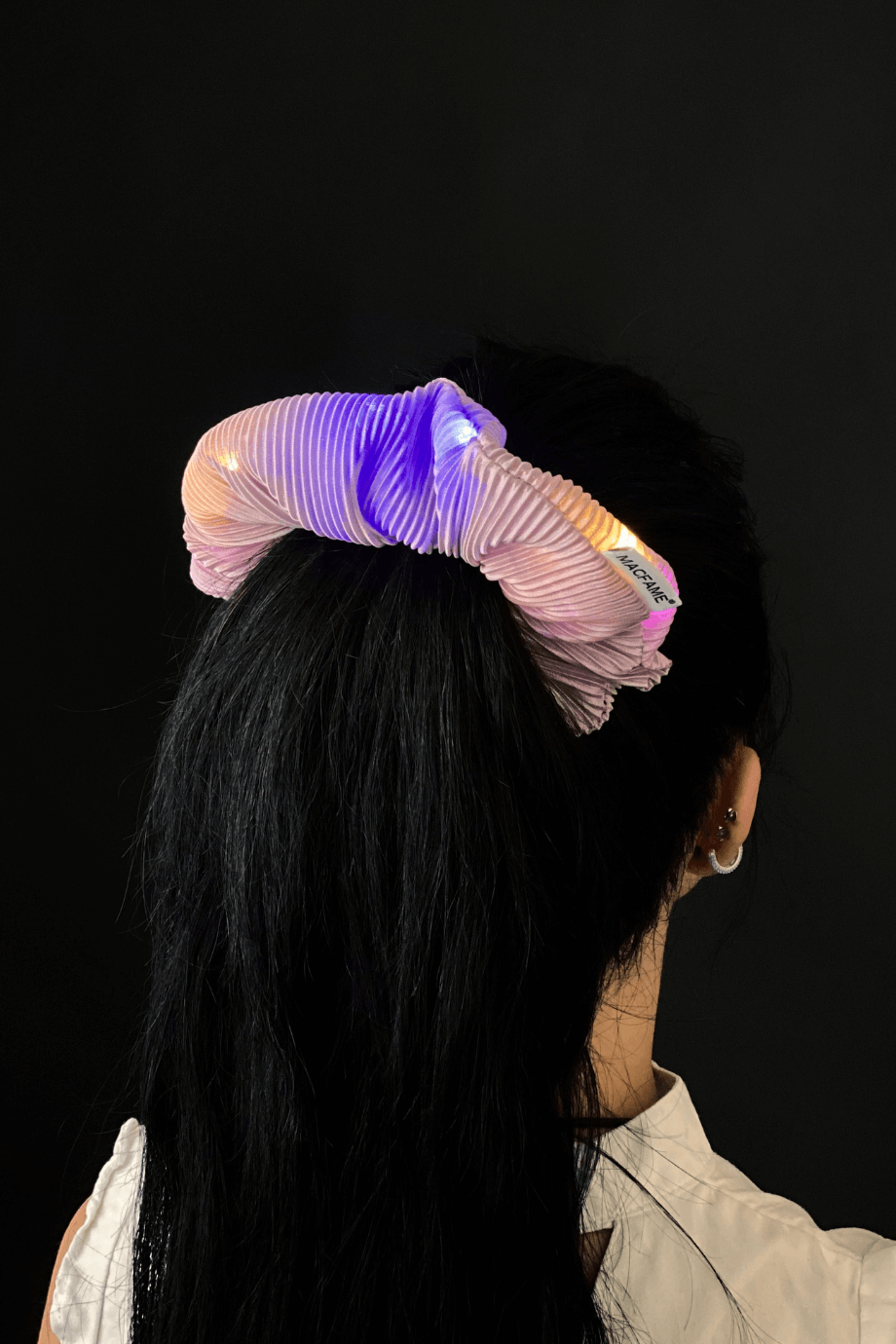 Işıklı Piliseli Lastik Toka Lila