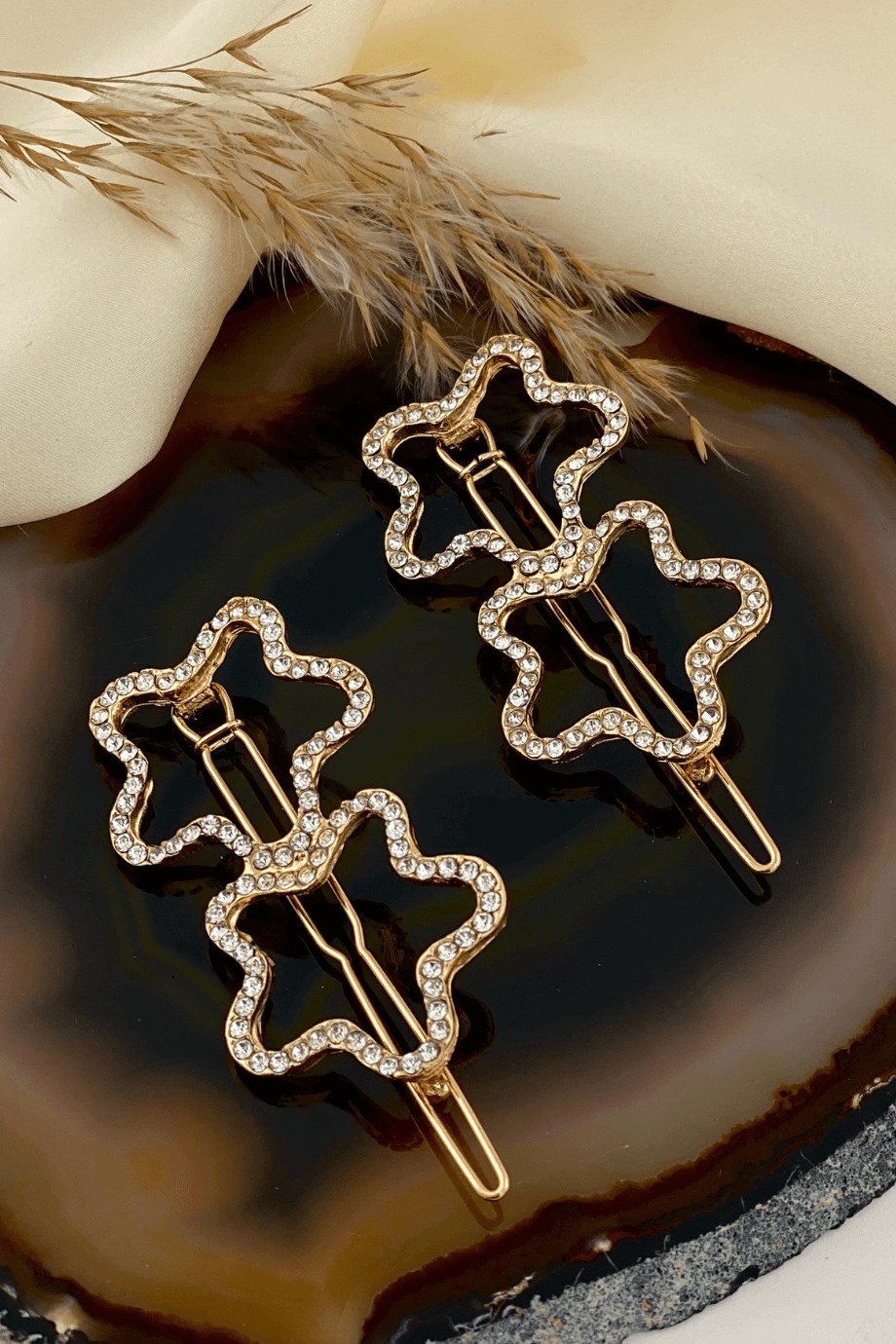 Yıldız Detaylı Taşlı İkili Yan Toka Seti Dore