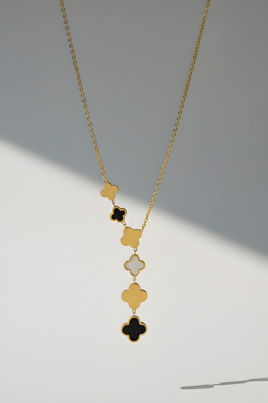 Çelik Yonca Kolye Modelleri Gold