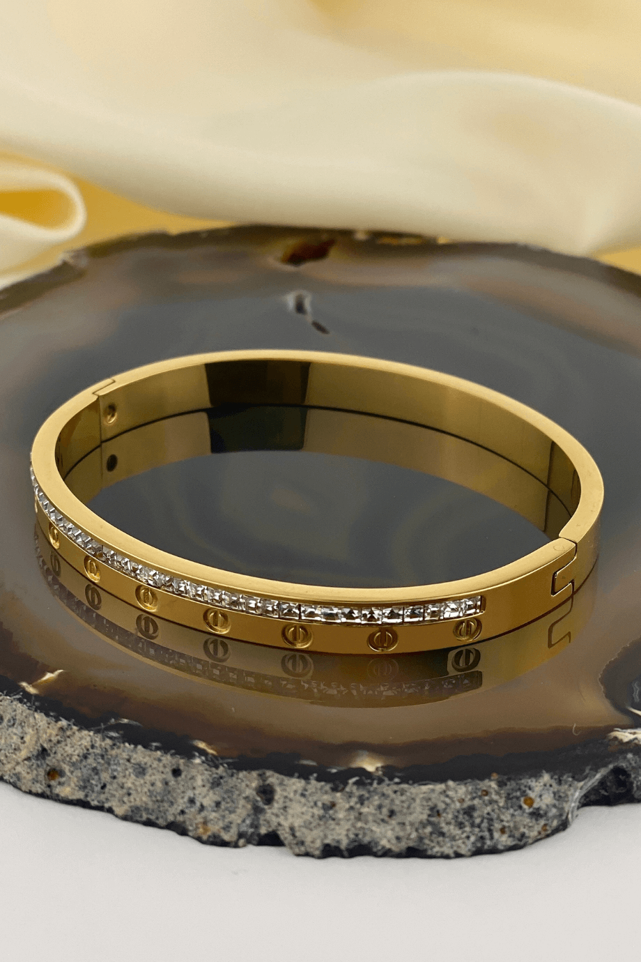 Zirkon Taşlı Kelepçe Bileklik Gold