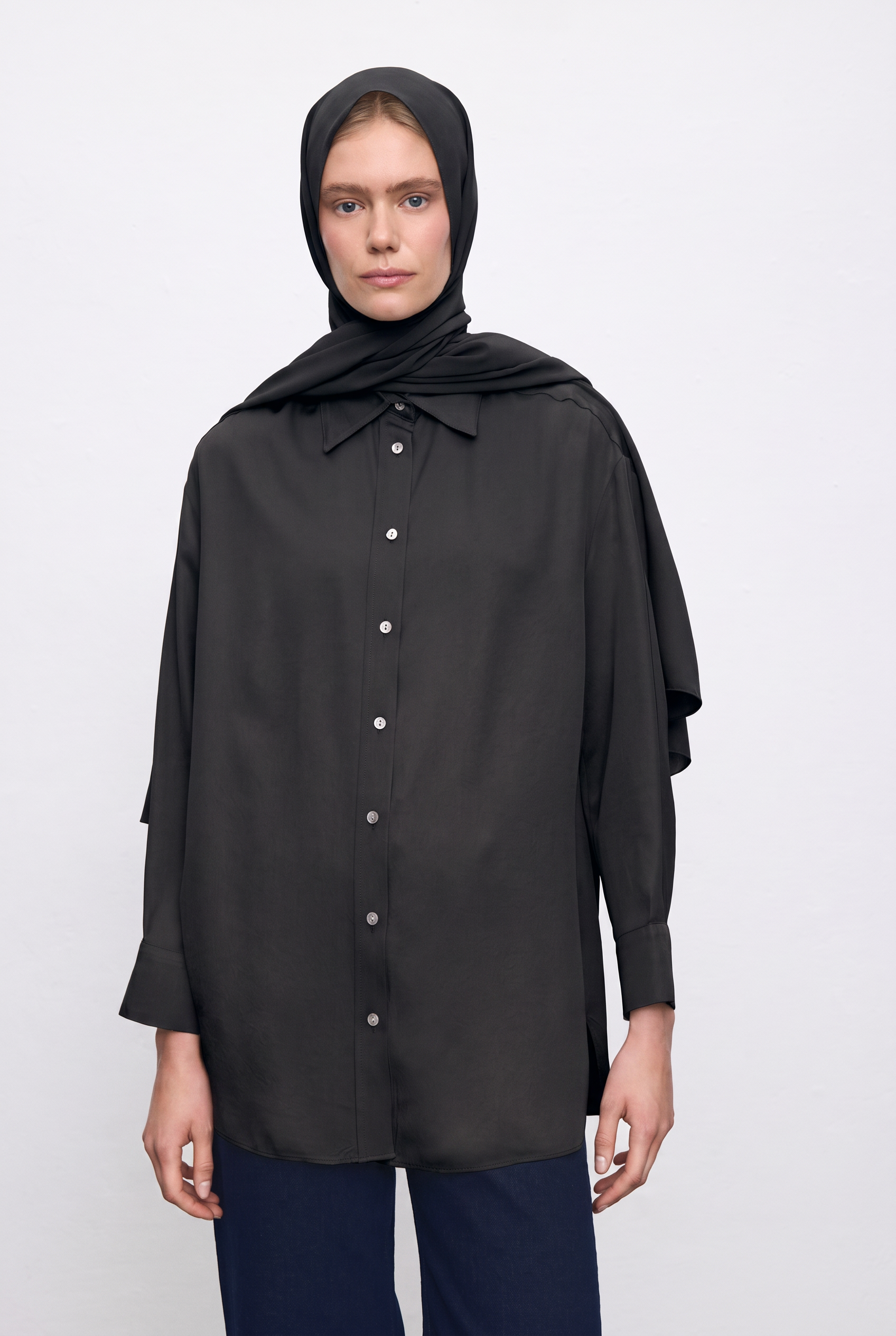 %100 SILK SHAWL BLACK