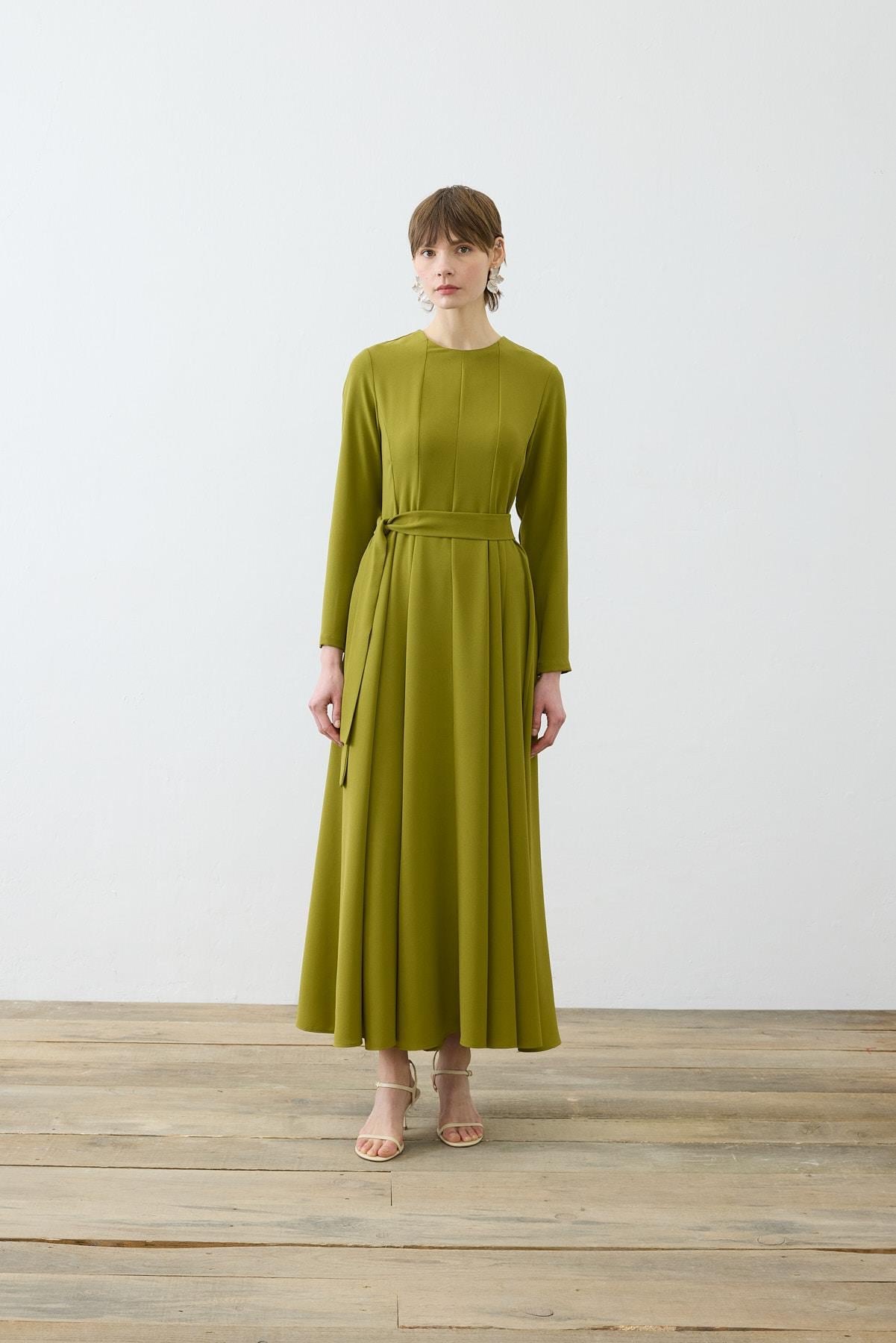 ALIZA CREPE FITTED DRESS GREEN