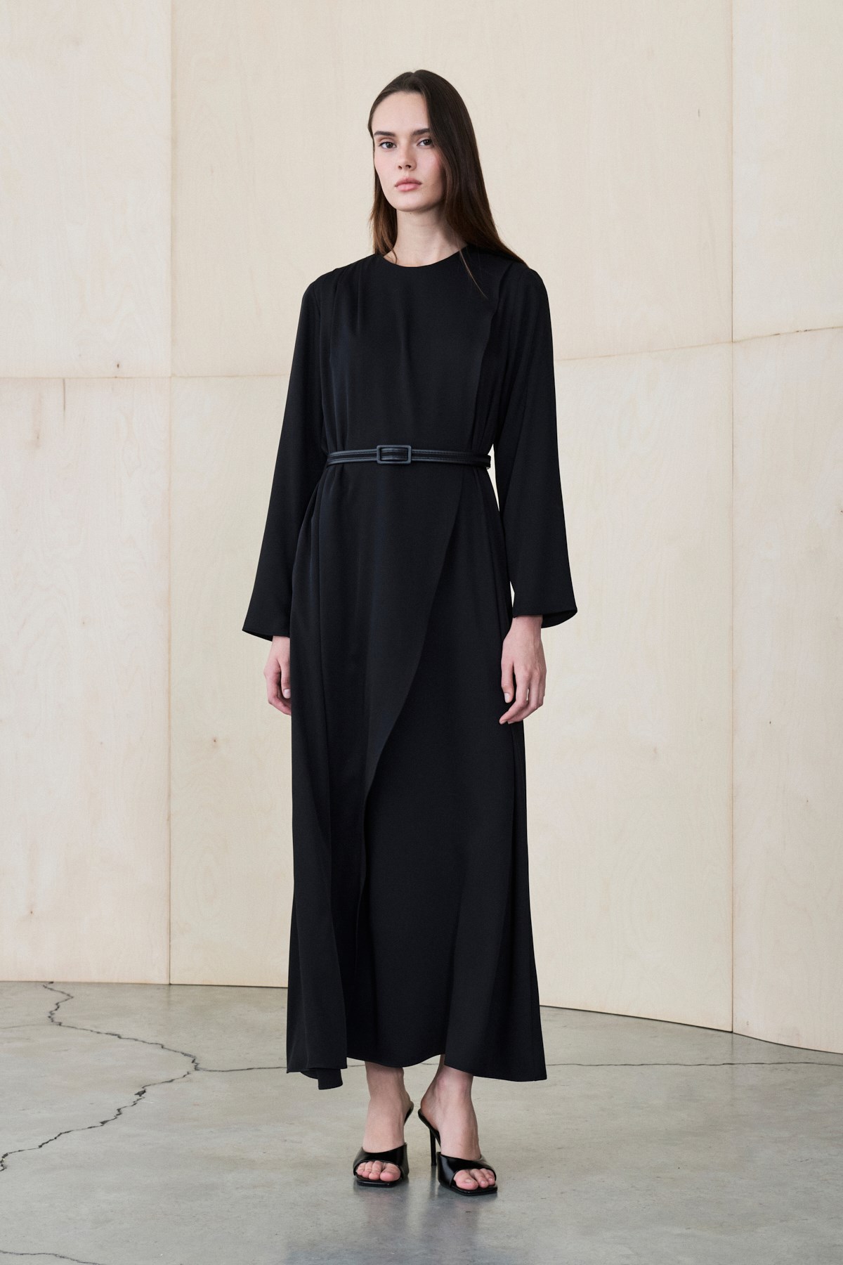 AMARA CREPE KAPAK DETAIL DRESS BLACK