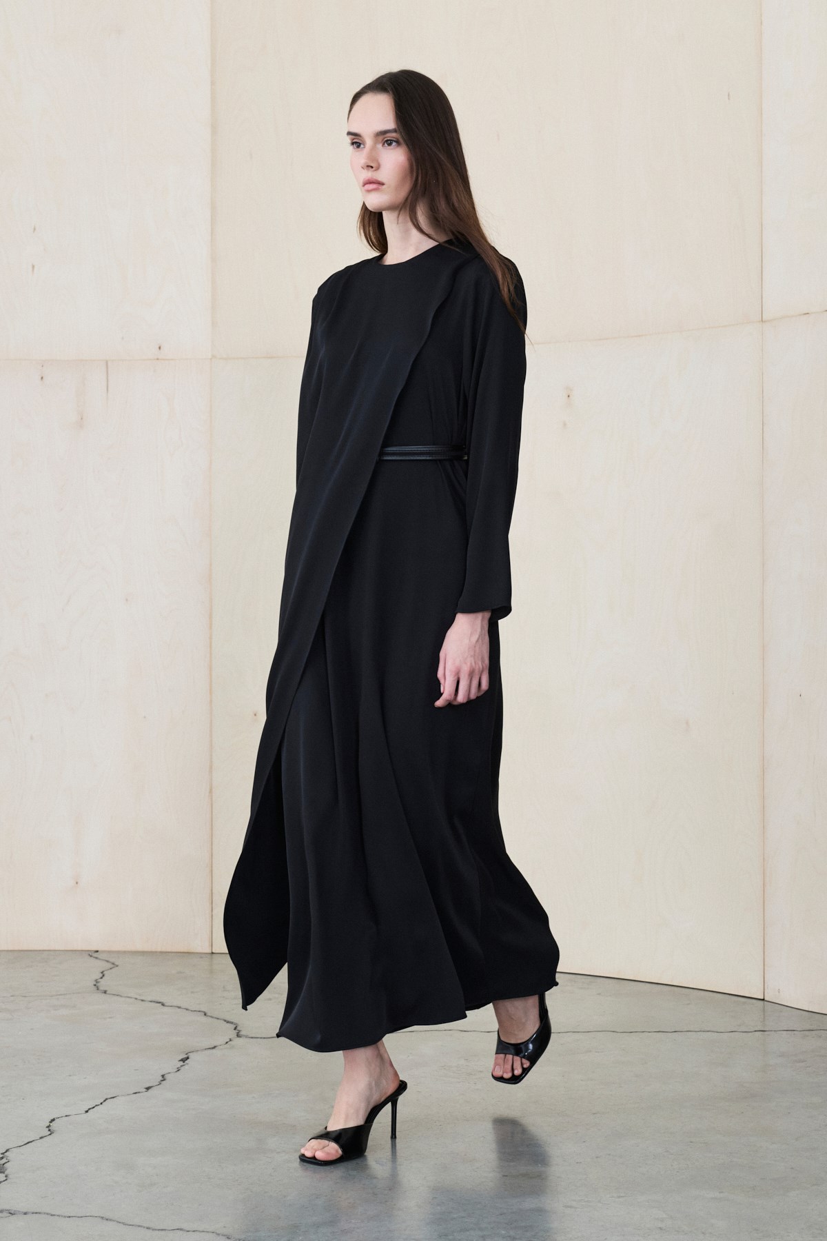 AMARA CREPE KAPAK DETAIL DRESS BLACK