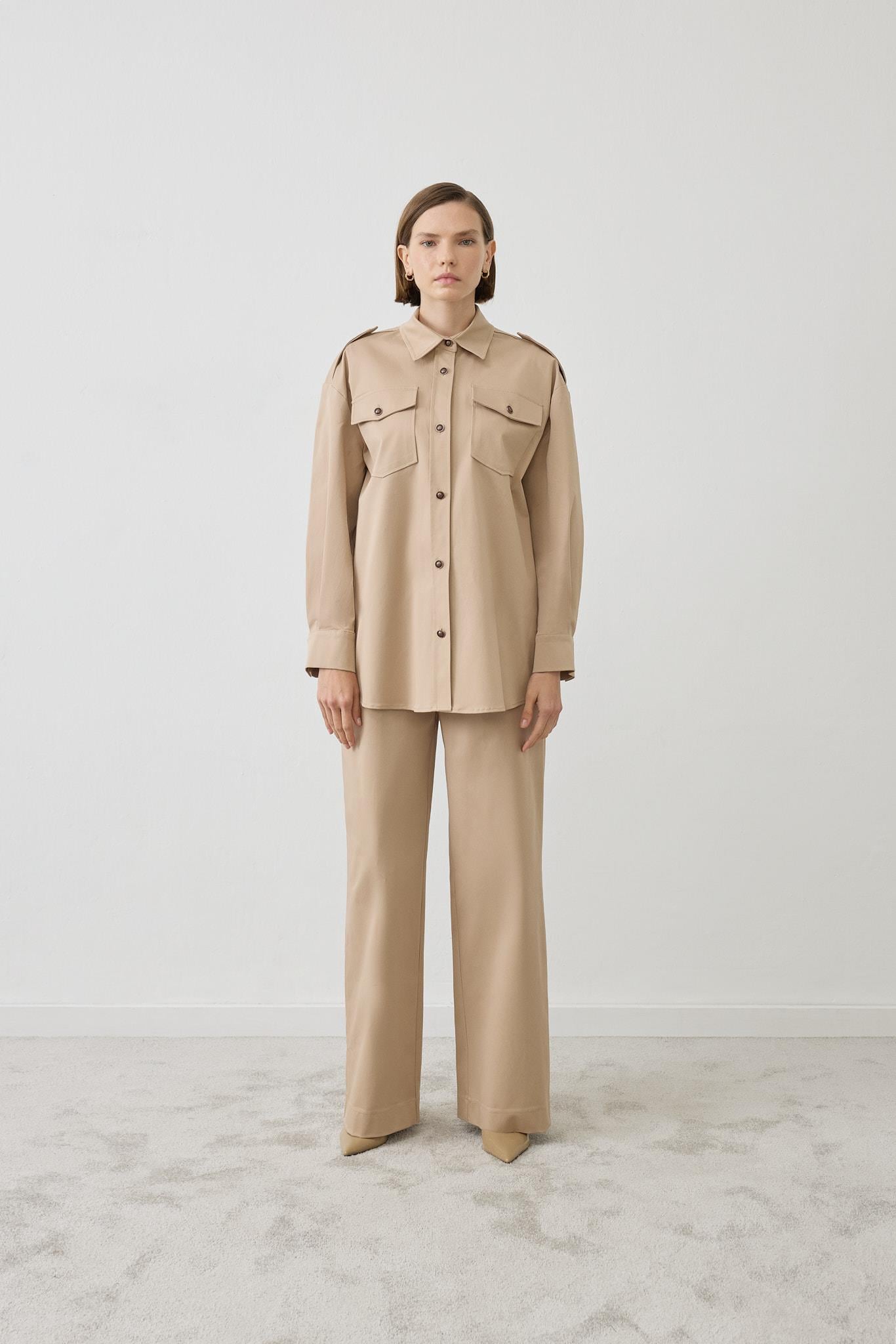 AMORE GABARDİN CEPLİ PANTOLON TAKIM CAMEL