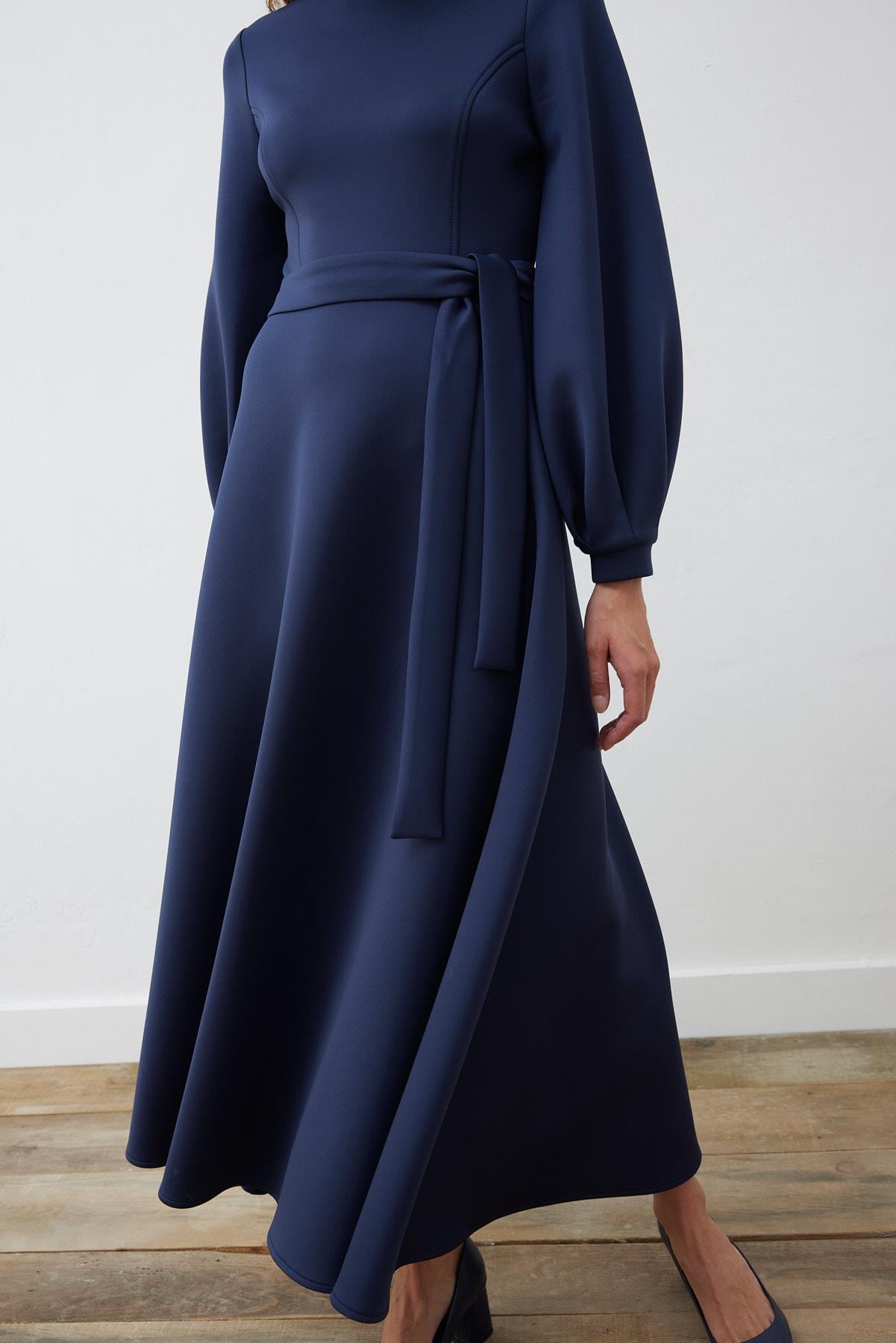 CAROL SCUBA PUFF DRESS NAVY BLUE