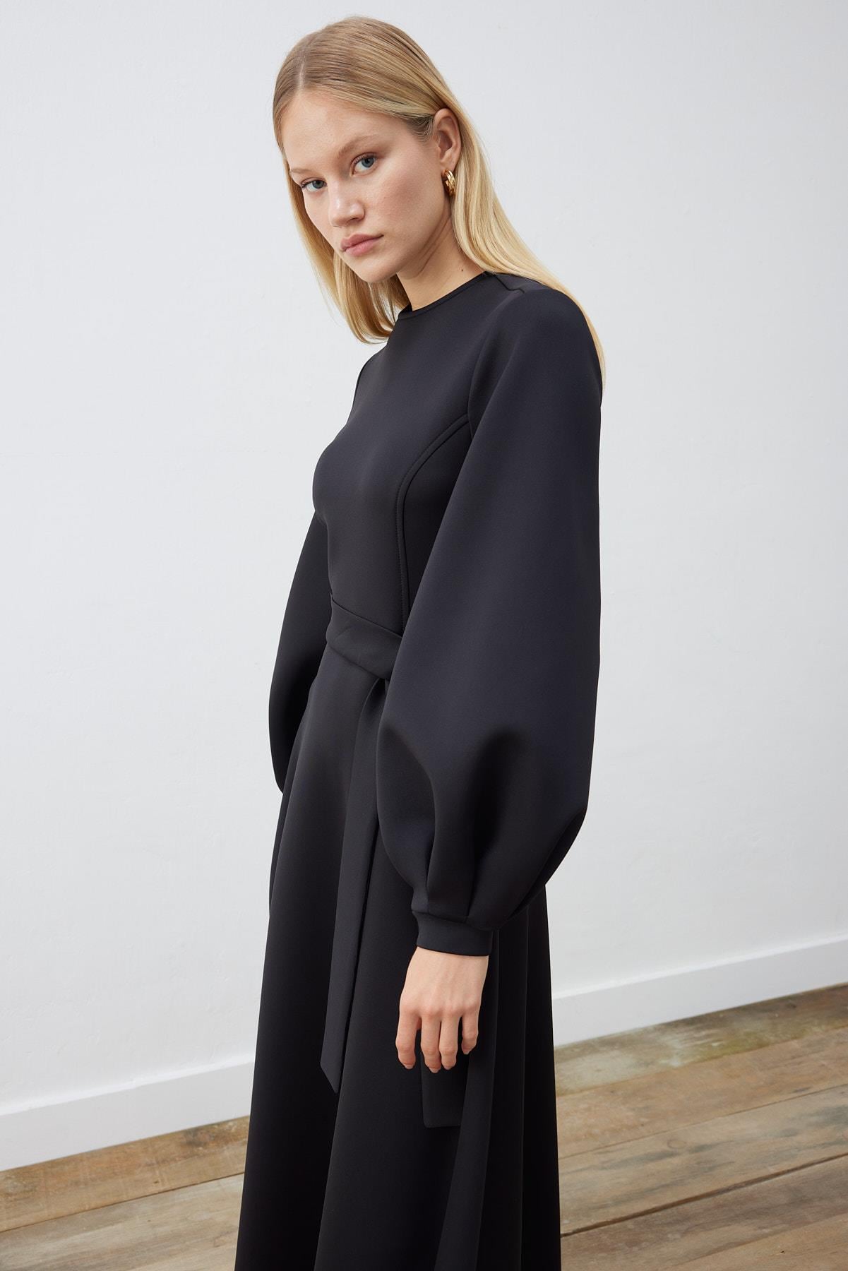 CAROL SCUBA PUFF DRESS BLACK